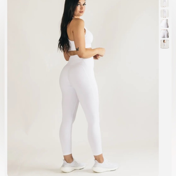 ALPHALETE Pulse Surge Legging - White - Picture 3 of 5